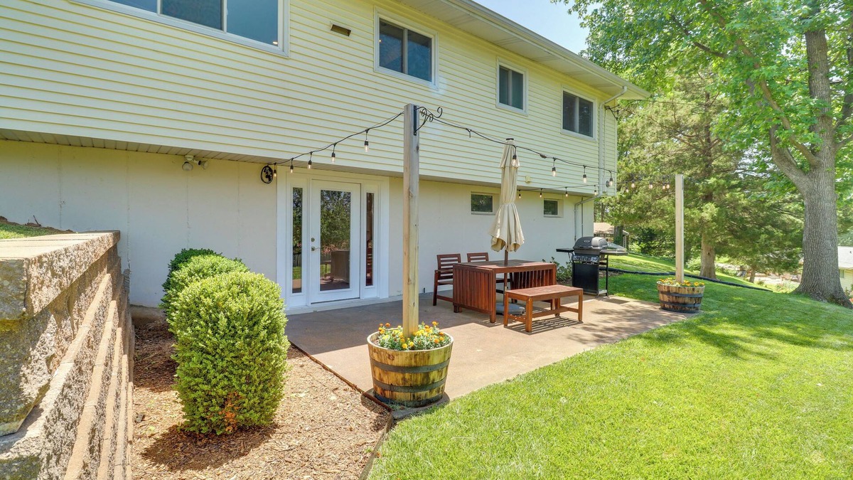 Ballwin House | Charming Ballwin Home < 1 Mi to Vlasis Park!