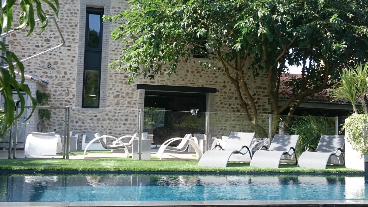 Cardet House | Charming barn renovated workshop style . Heated swimming pool