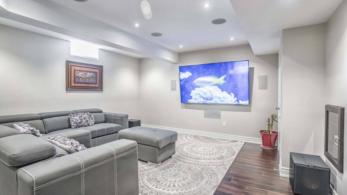 Markham House | Charming basement retreat awaits you!