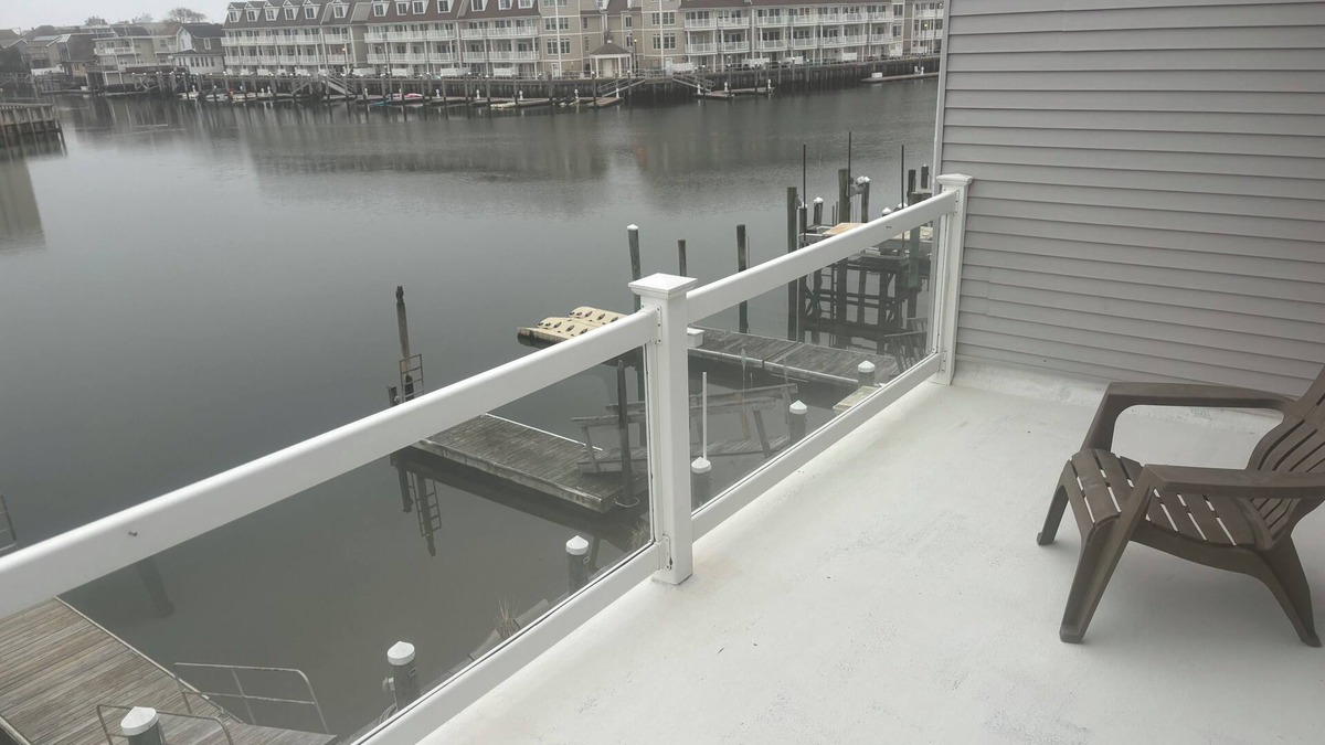 Atlantic City House | Charming Bayfront 2-bedroom townhome in Atlantic City with AMAZING VIEWS!