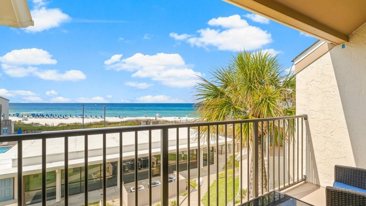 Bel Air Condo | Charming beach getaway with stunning ocean views