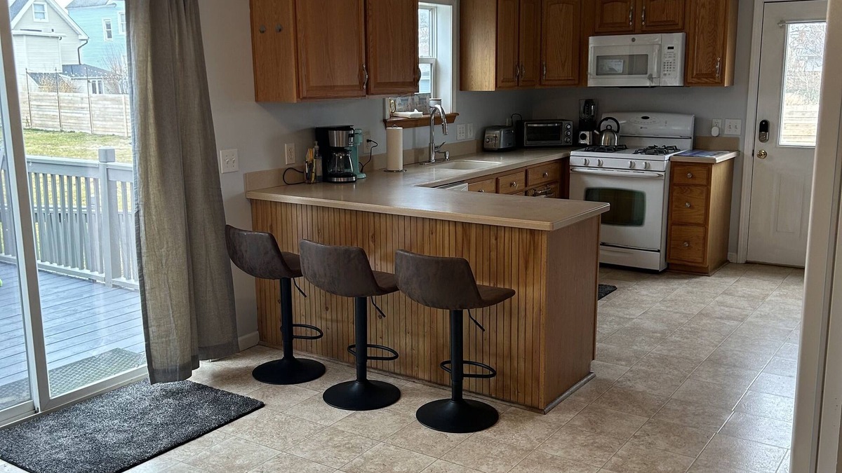 Long Branch House | Charming beach house - 5 minutes from the beach!