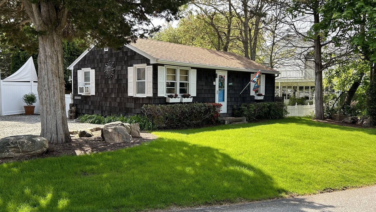 Westbrook House | Charming Beach House With Totally Private Backyard - 500 Ft. From Private Beach