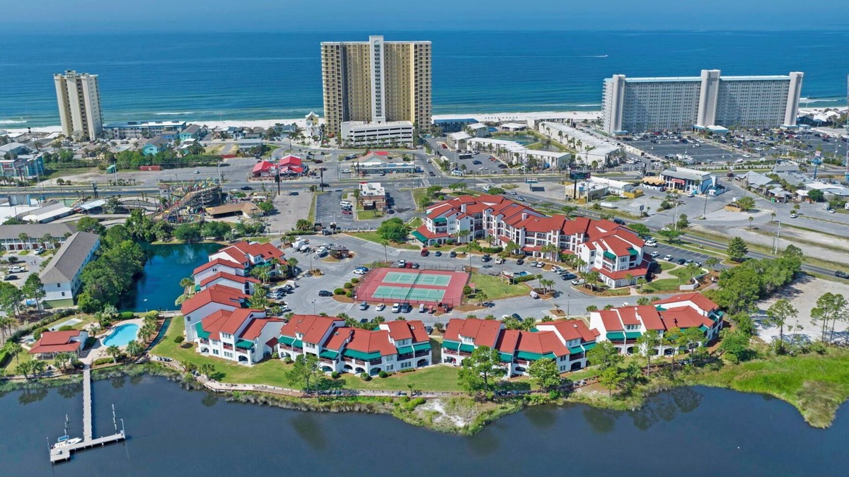 Gulf Lagoon Beach Apartment | Charming Beach Studio With Pool