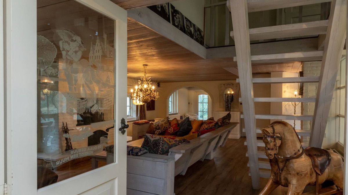 Groot Valkenisse House | Charming beach villa with thatched roof