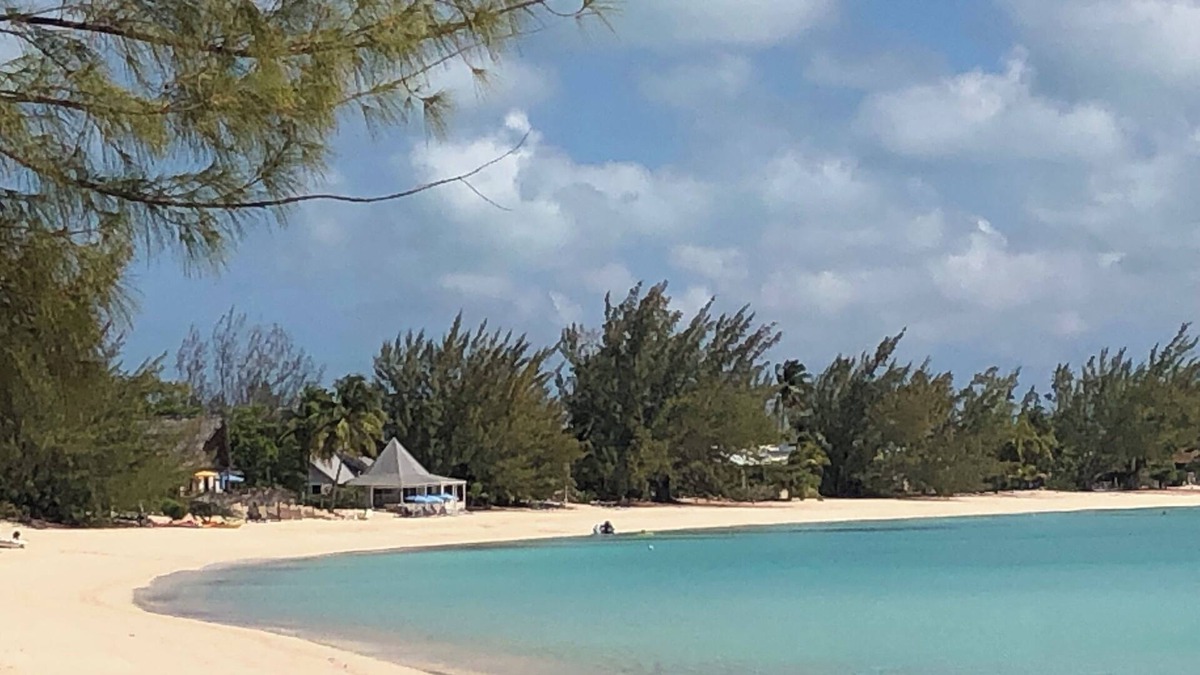 New Bight Cottage | Charming Beachfront Cottage on Best Cat Island Beach!