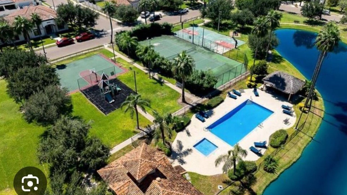 McAllen Apartment | Charming BEDROOM in brilliant McAllen with AC, WiFi, Pool, Jacuzzi