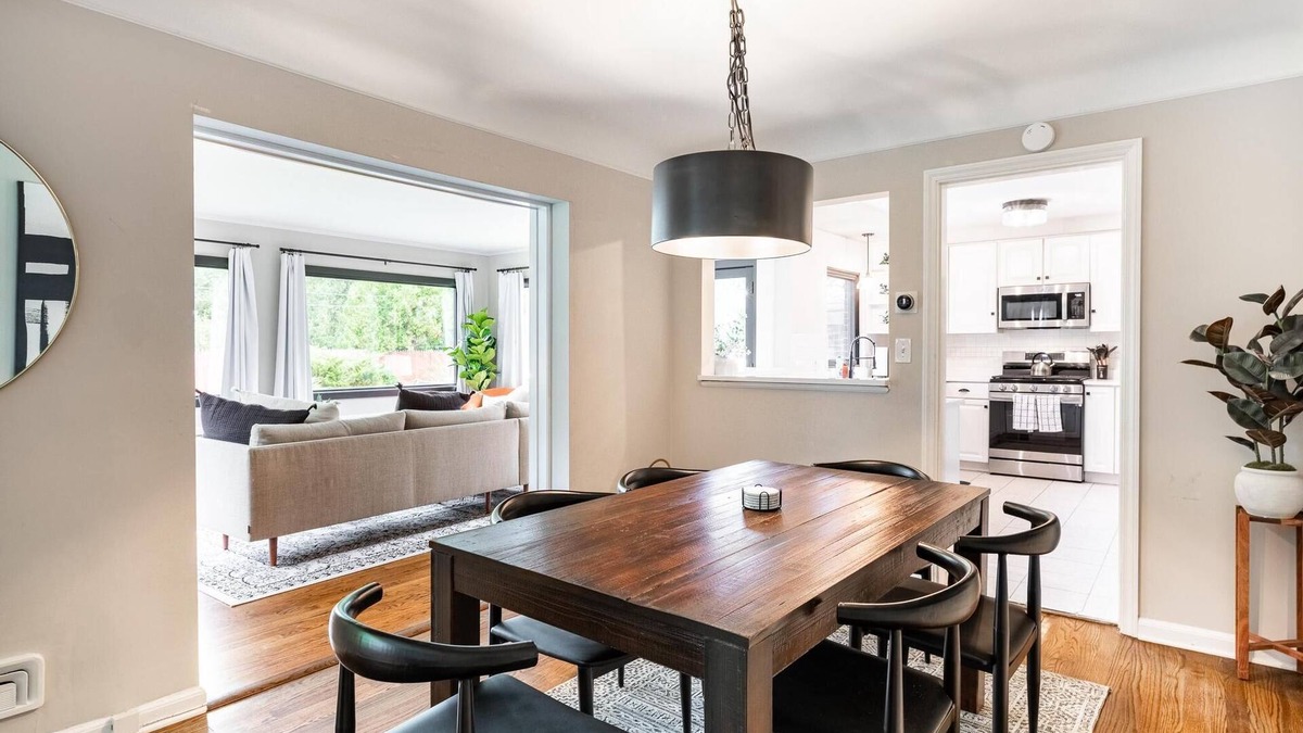 Bloomfield House | Charming Birmingham 5BR/3.5BA w/Cozy Backyard!
