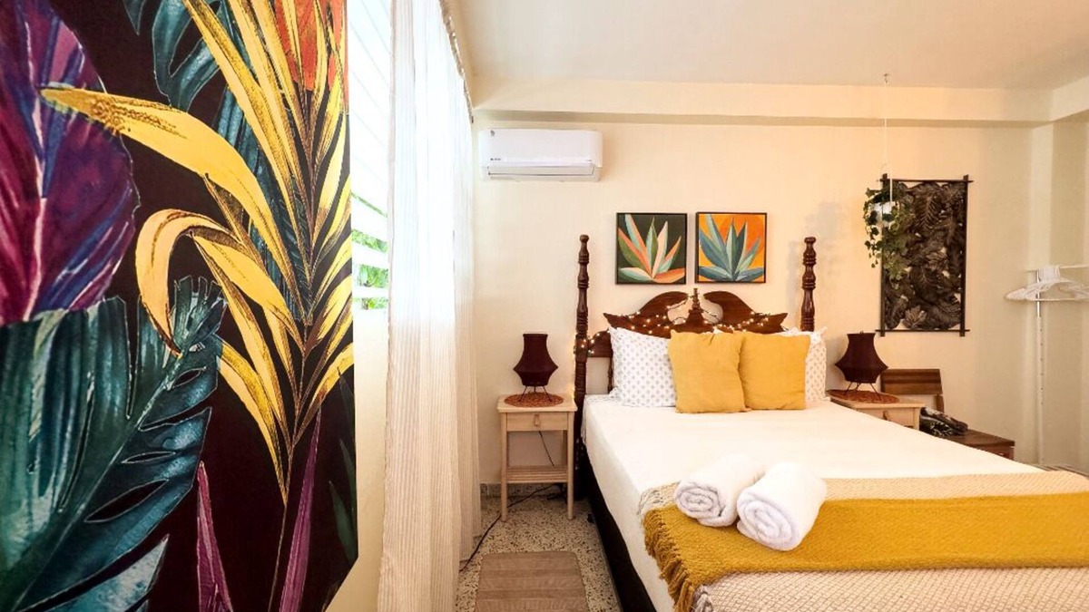 Miramar Apartment | Charming Boho 2 bedroom in Miramar - Back 2B