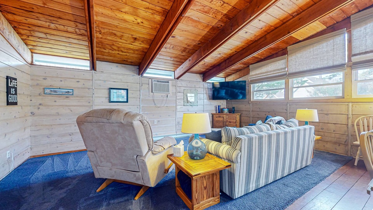 Rehoboth by the Sea House | Charming & bright beach getaway with generous patio & yard- near golf & shore