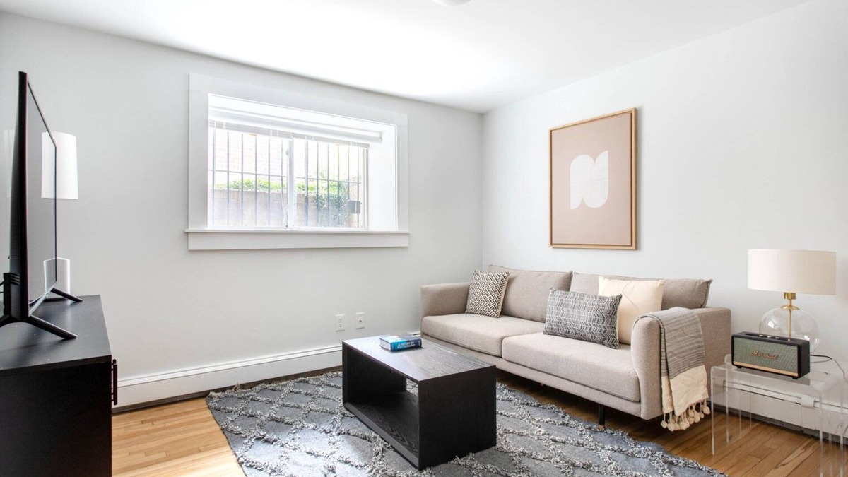 Cleveland Circle Apartment | Charming Brighton 2BR w W/D, by Restaurants & Shops by Blueground