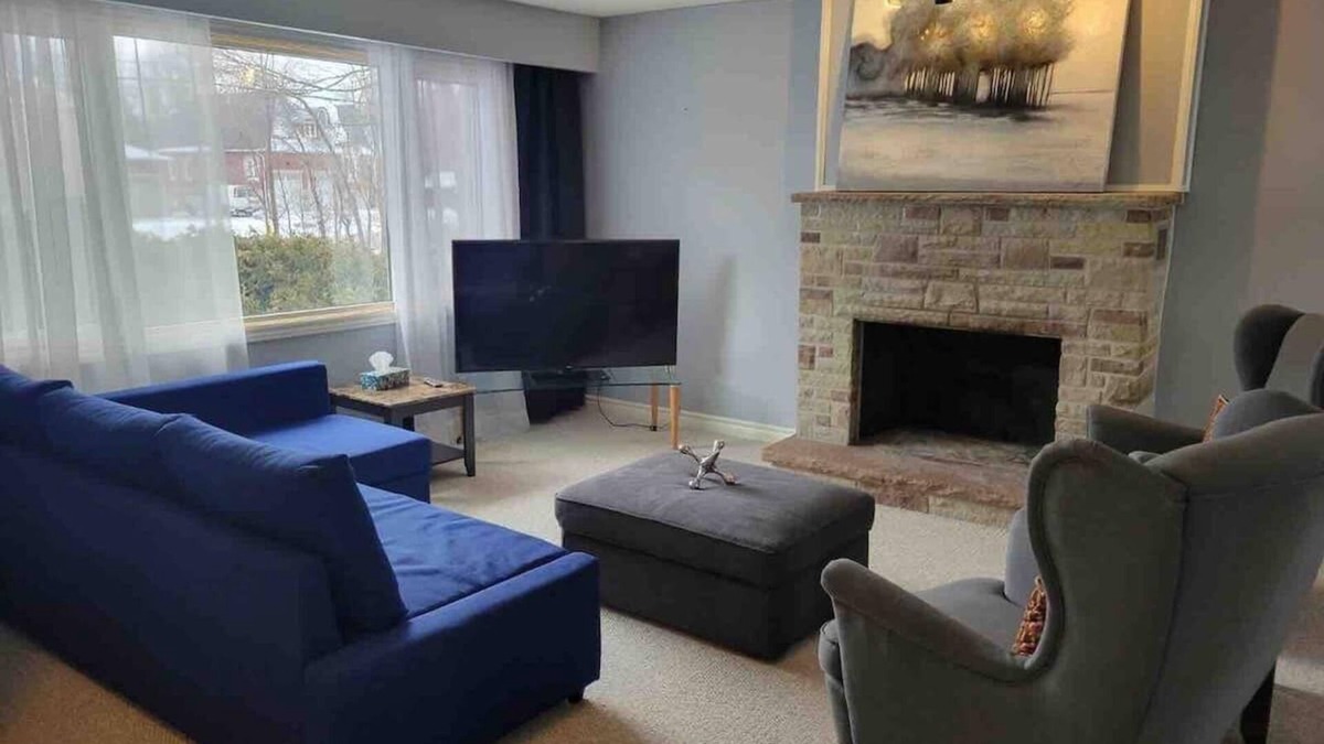 Caledon House | Charming Bungalow 25 mins from Toronto Airport