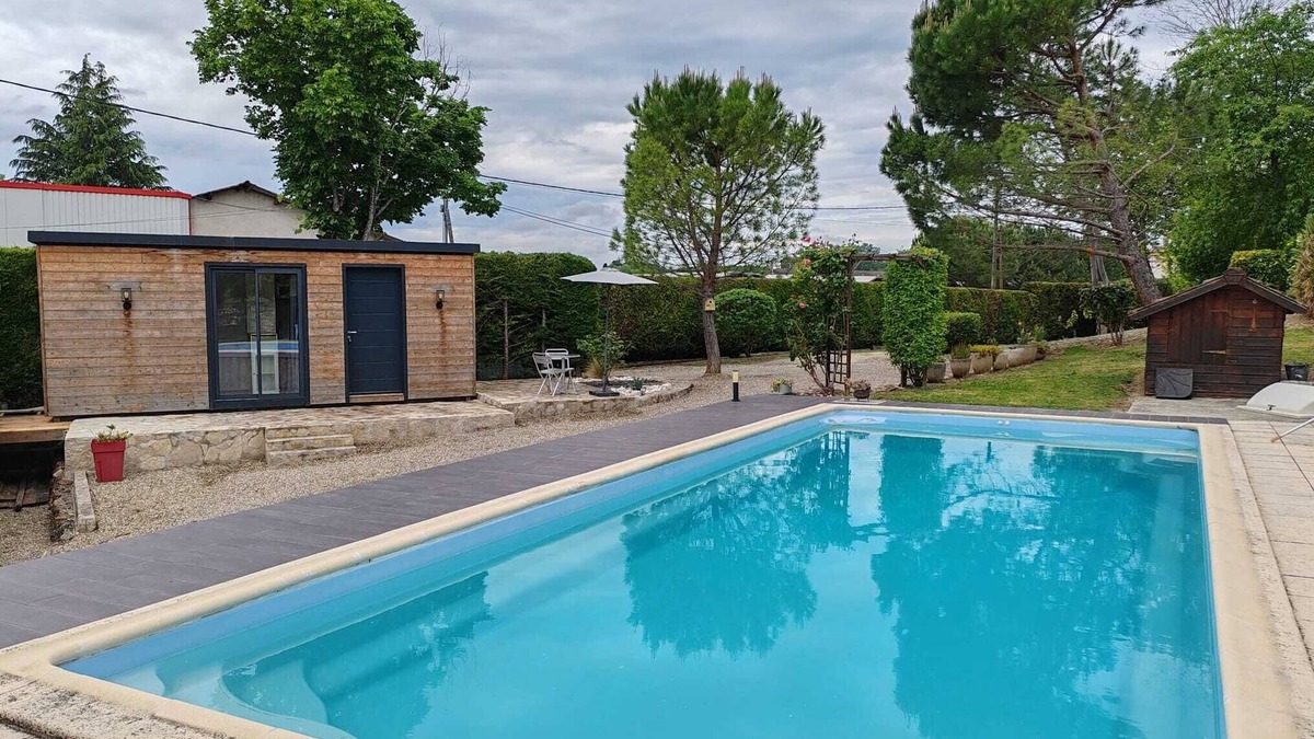 Mezin House | Charming bungalow!