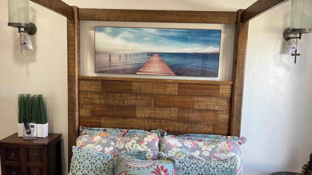 Drexel Heights House | Charming bungalow in beautiful Tucson with AC, WiFi