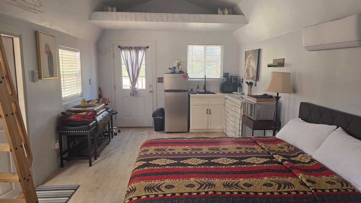 Amado House | Charming bungalow in fabulous Amado with AC . Located between Tubac and Tucson