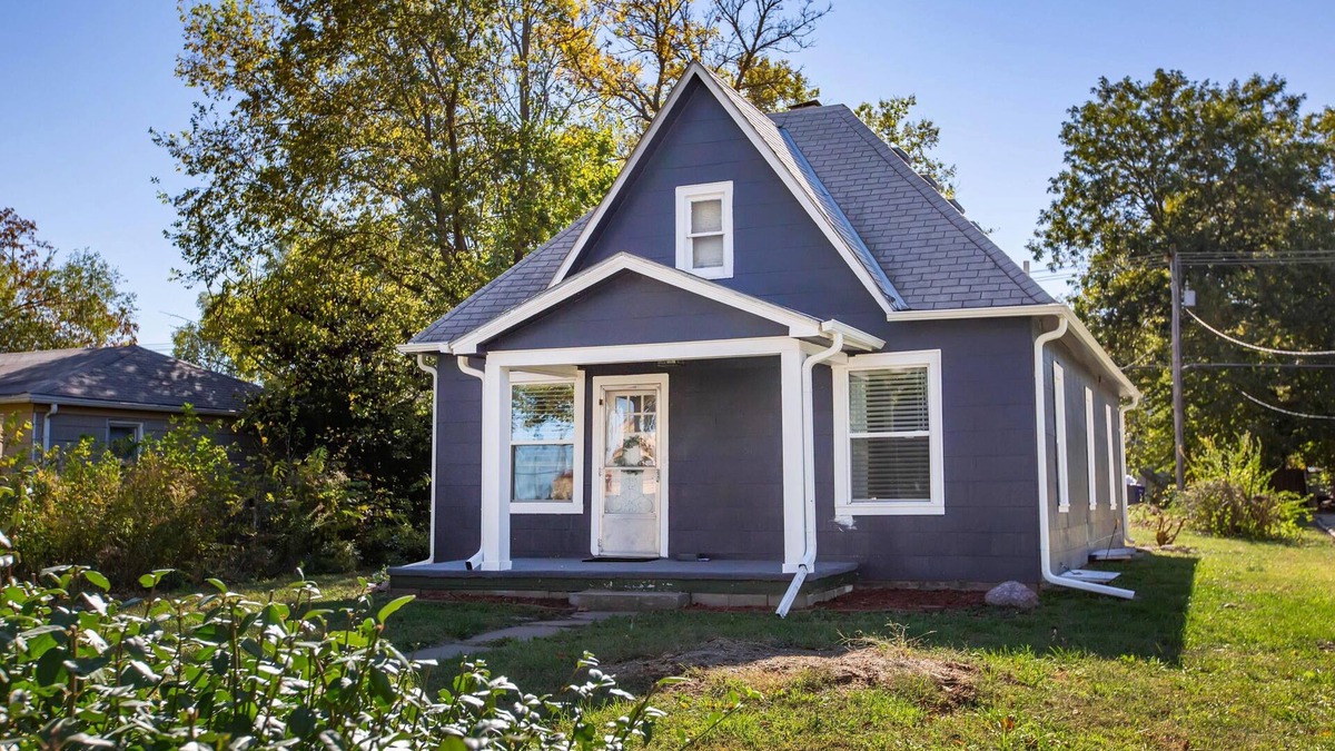 Manhattan House | Charming Bungalow Manhattan