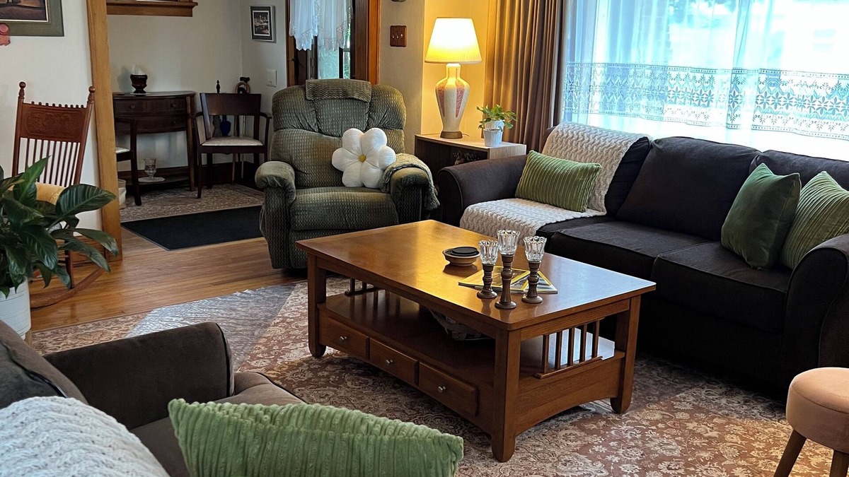 Bay View House | Charming Bungalow/❤️ of Bay View/Parking - Central Air - Deck - Washer/Dryer