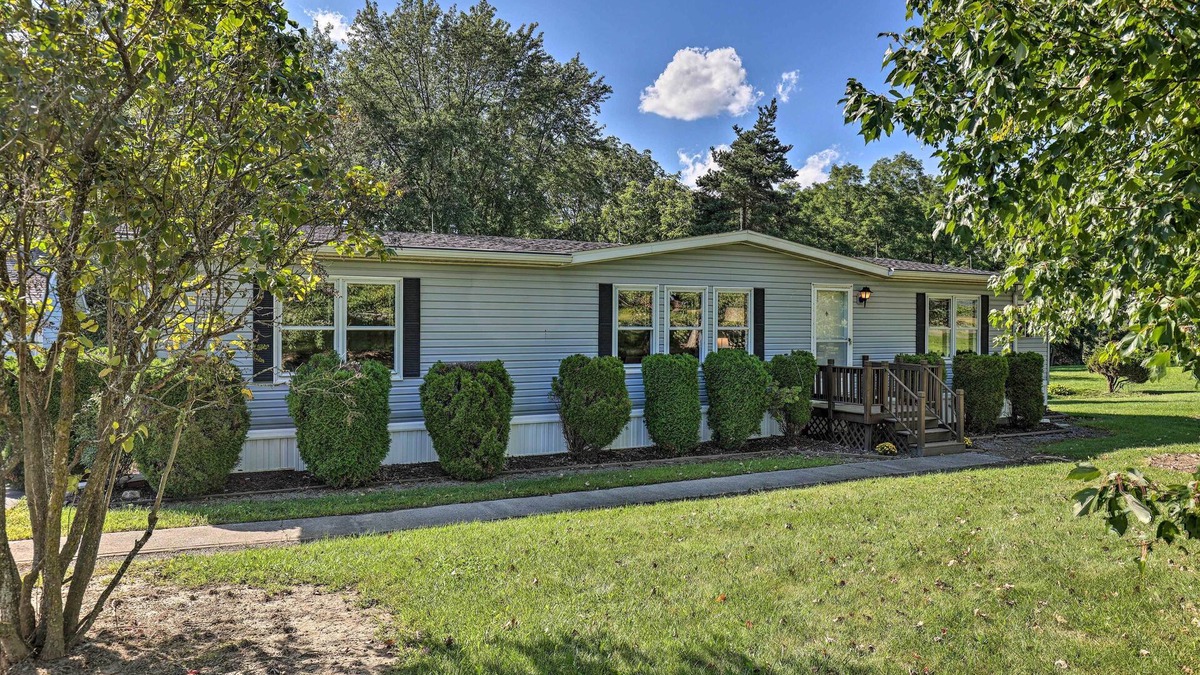 Burdett House | Charming Burdett Home with Grill, Gazebo + Yard