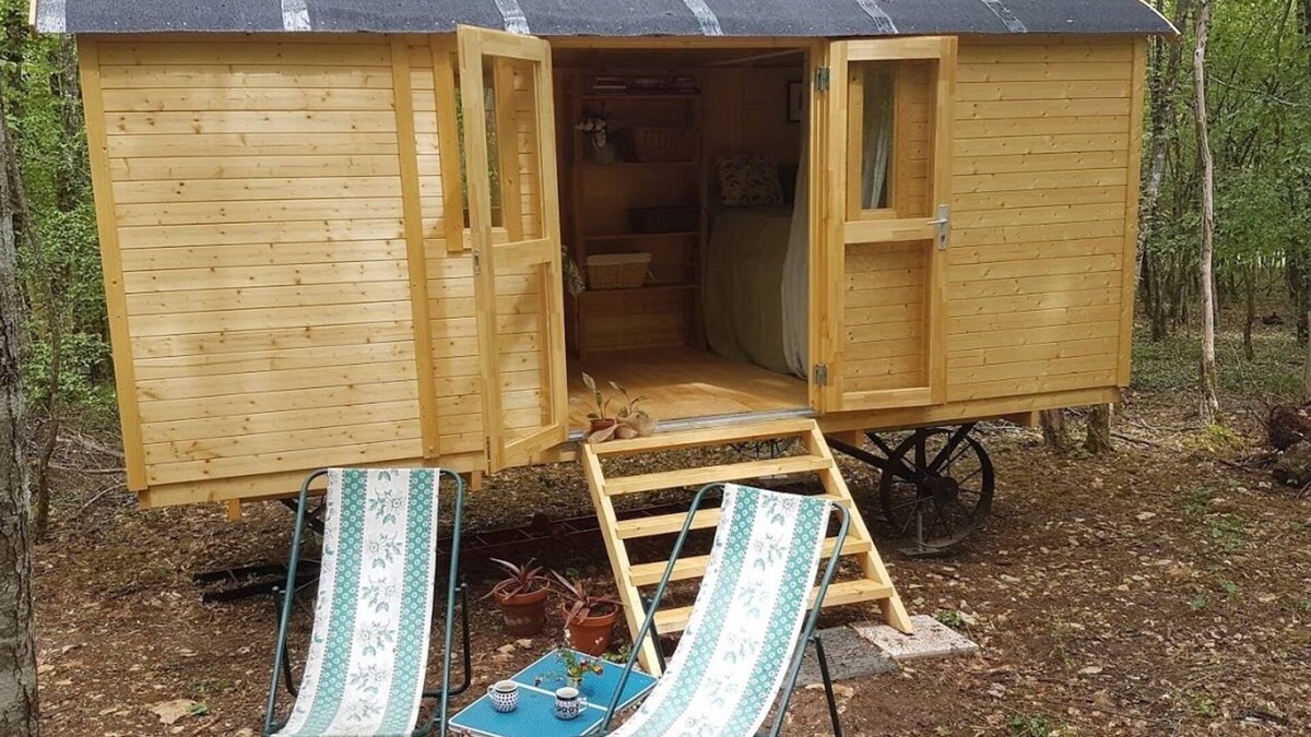 Sougeres-en-Puisaye Cottage | Charming Cottage in Chauminet