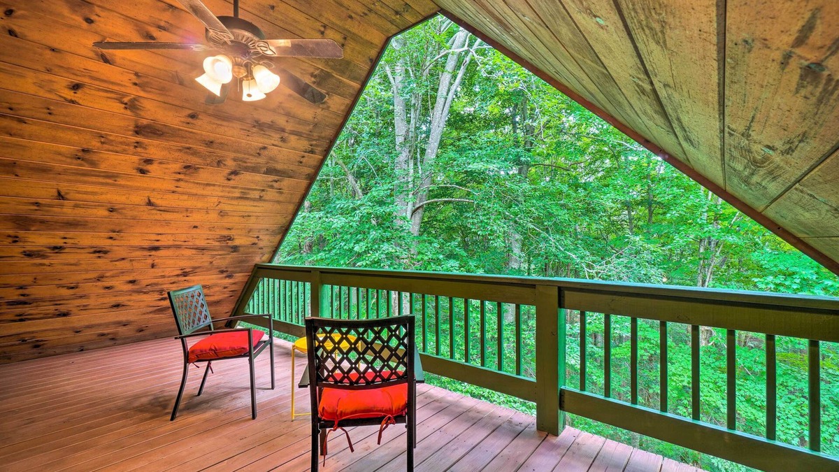 Byrdstown Cabin | Charming Cabin < 3 Mi to Dale Hollow Lake!