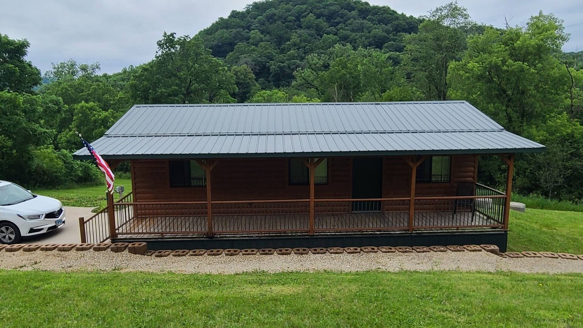 Ferryville Cabin | Charming Cabin in the Woods and Near the Mississippi