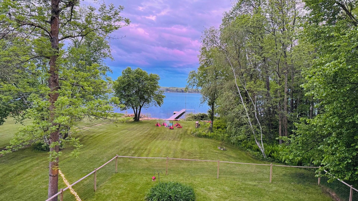 Ossipee Cabin | Charming Cabin on Beautiful Mission Lake!