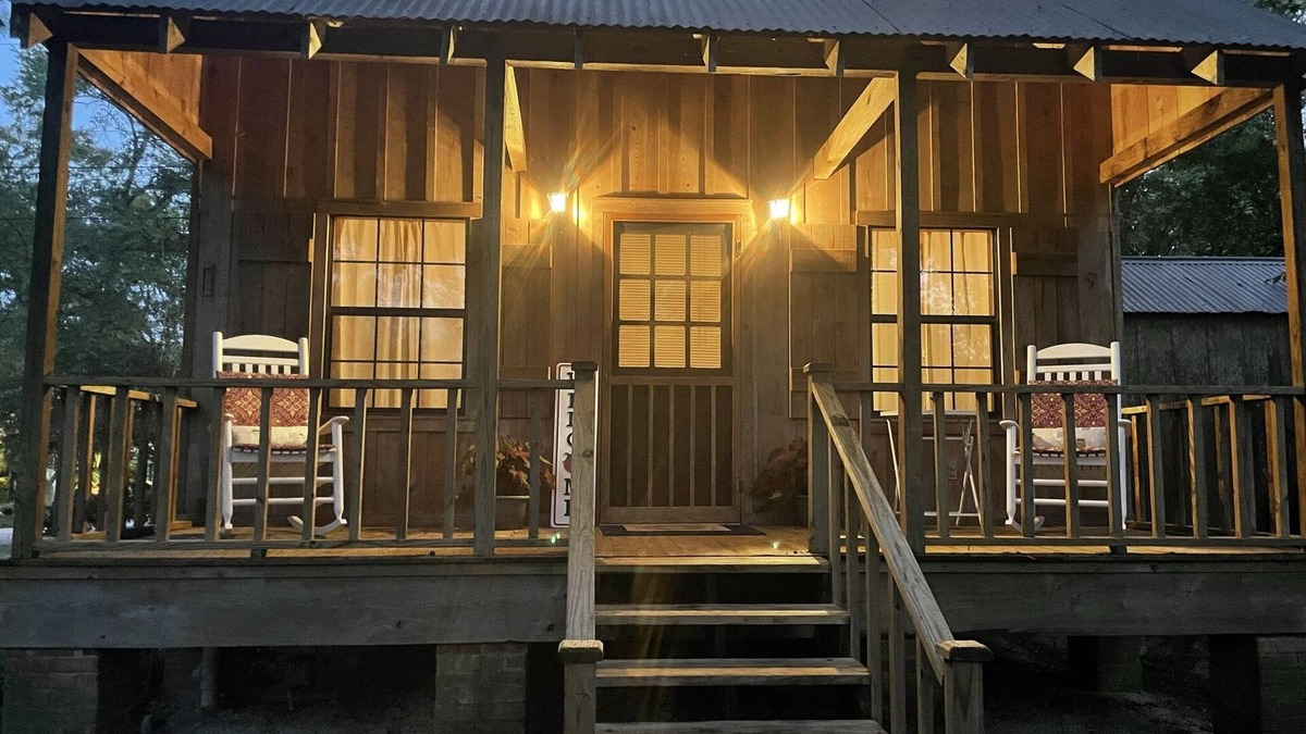 Tangipahoa Parish Cabin | Charming cabin on the banks Tangipahoa River