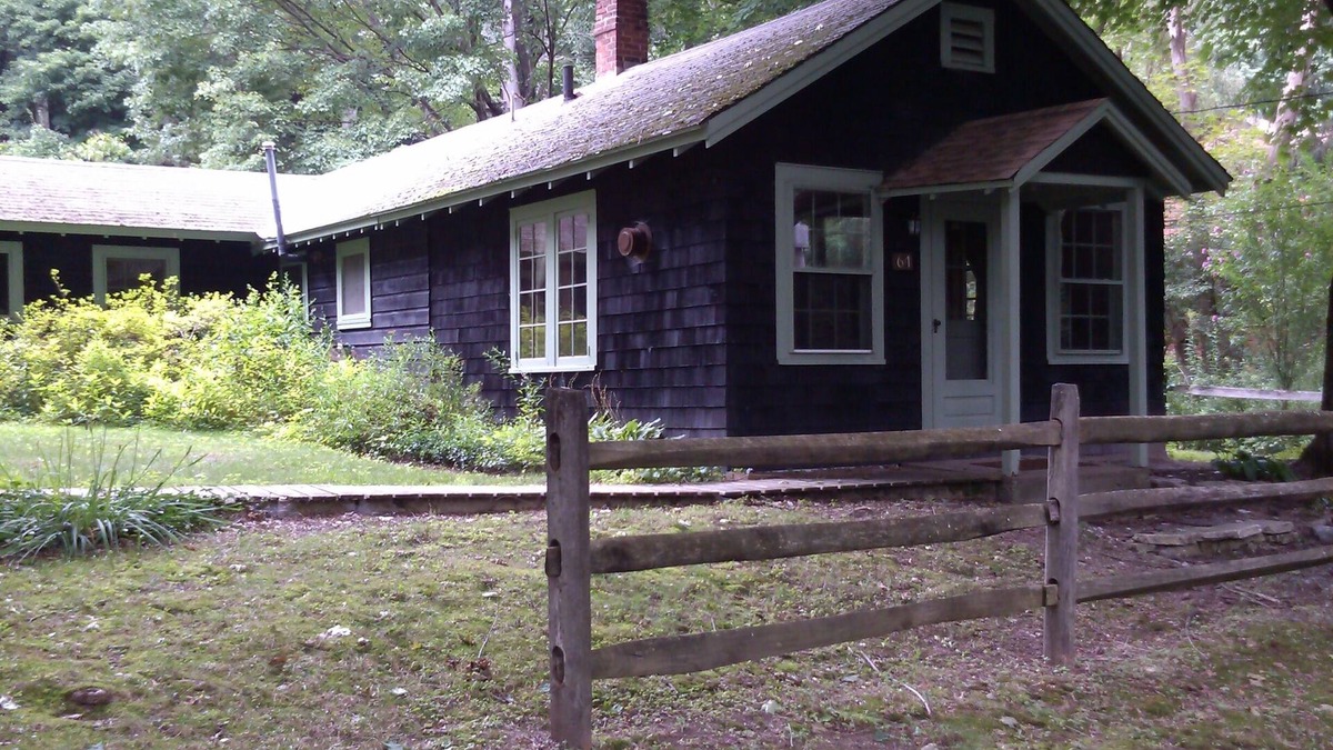 Great Barrington Cabin | Charming Cabin On Scenic Road