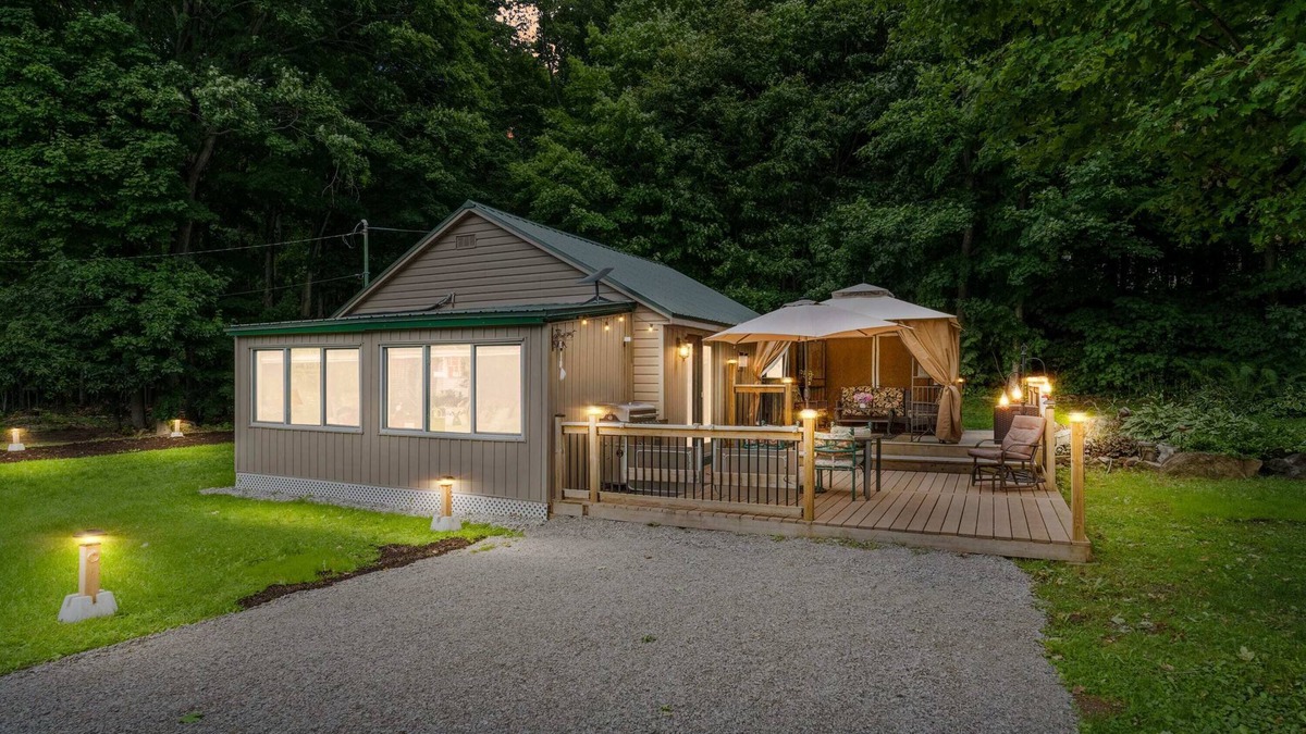 Rideau Lakes House | Charming Cabin w Large Yard—Near Rideau Lakes