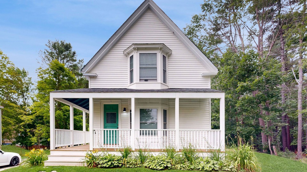 Camden House | Charming Camden Retreat with Front Porch, Deck and Wifi
