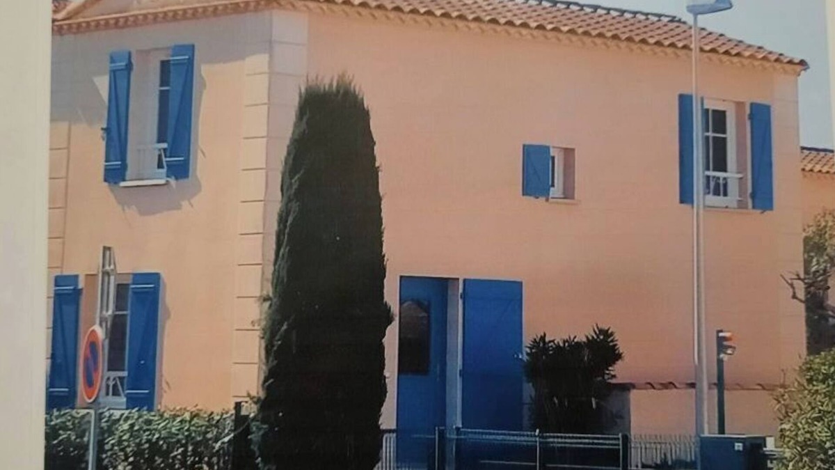 Aigues-Mortes House | Charming canal-side house 150m from the citadel