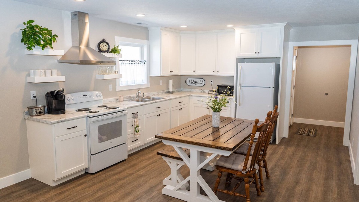 Cannelburg House | Charming Cannelburg Cottage: Beautiful New Home!n