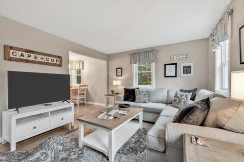 Cataumet House | Charming Cape Cod Retreat in Bourne