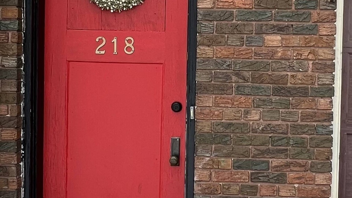 Davenport House | Charming Carriage House near VanderVeer Park