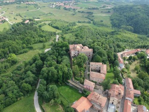 Robella House | Charming Castle Stay, Robella