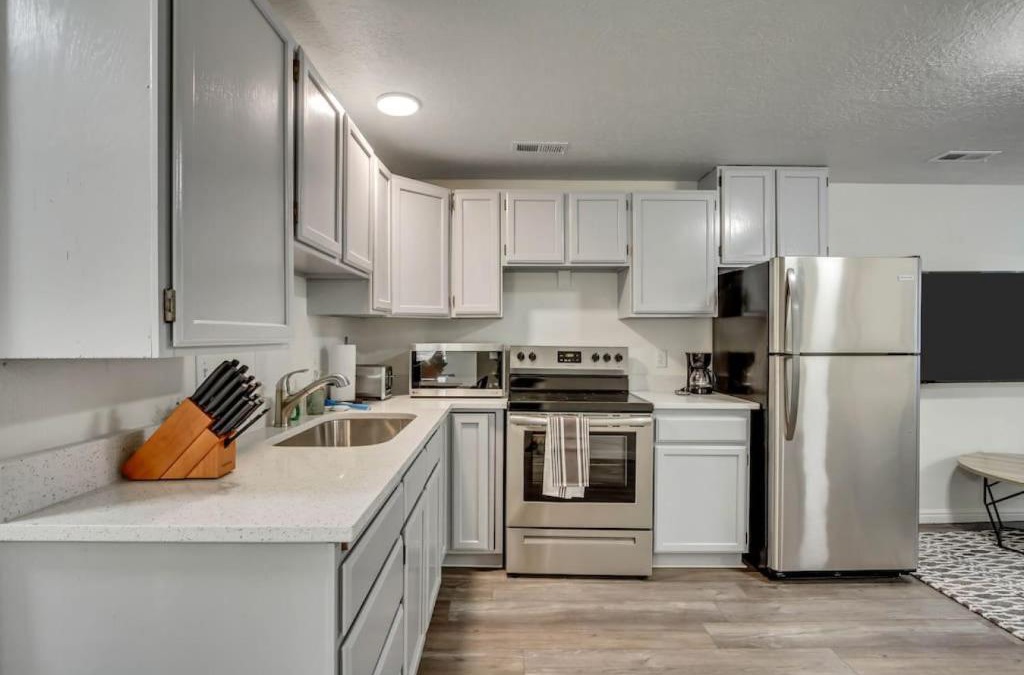 North Park Apartment | Charming Central Provo Apartment Has WD