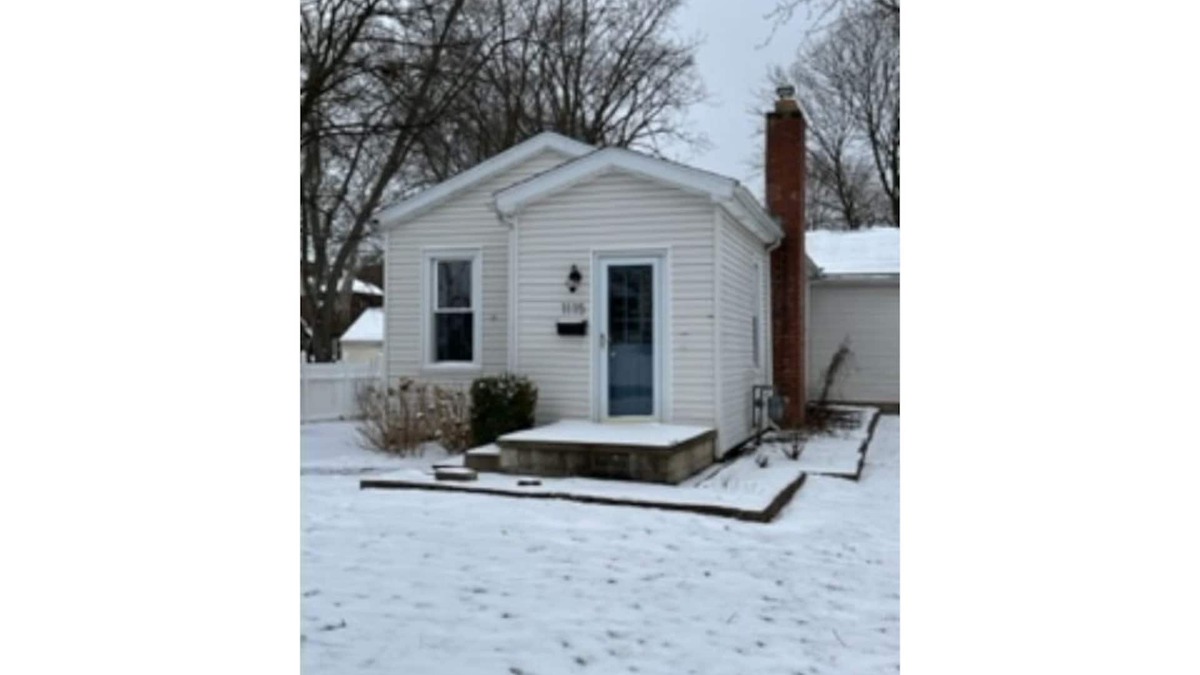 Ashland House | Charming Century House - Next Door to Ashland University