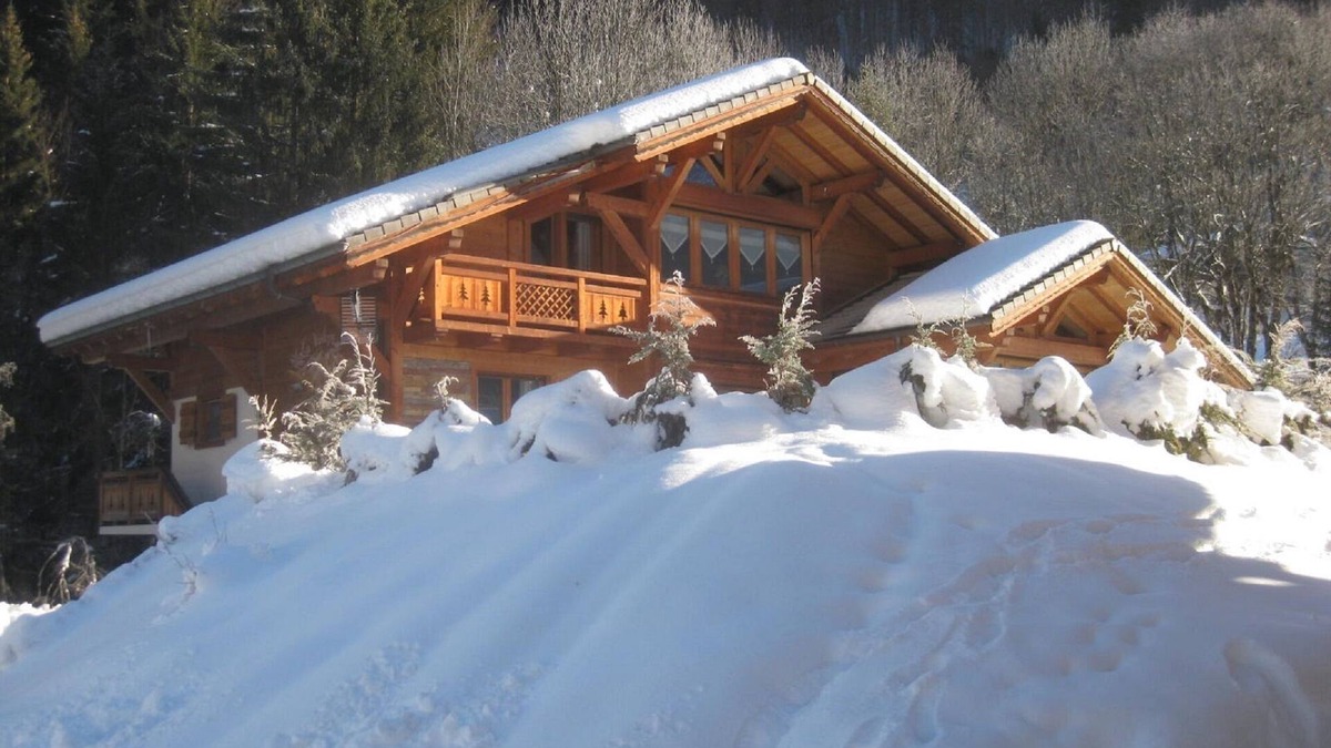 Abondance Ski Chalet | Charming chalet for 9 people, direct access to the slopes
