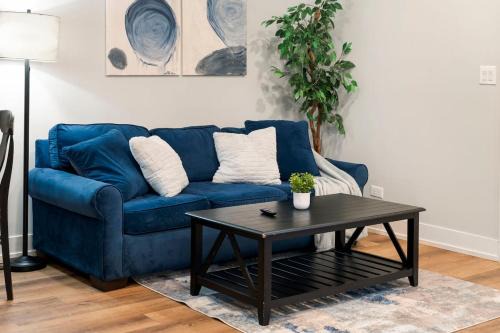 Heart of Chicago Apartment | Charming Chicago Apt