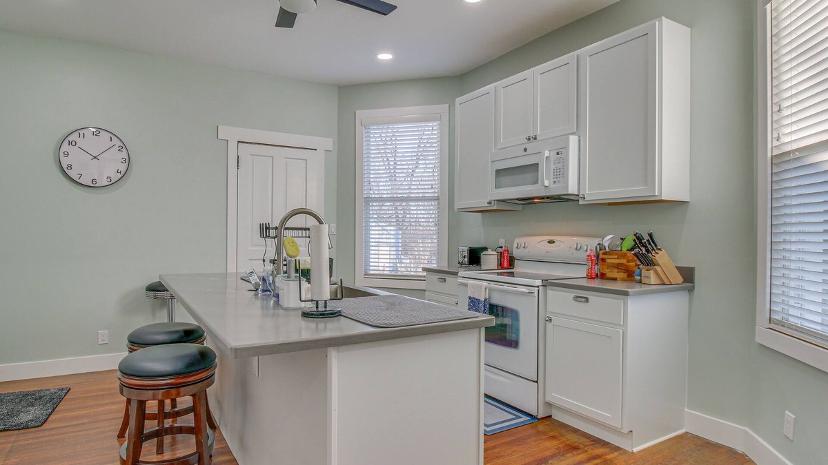 Spring Grove Village House | Charming Cincinnati Home w/Yard: 8 Mi to Downtown