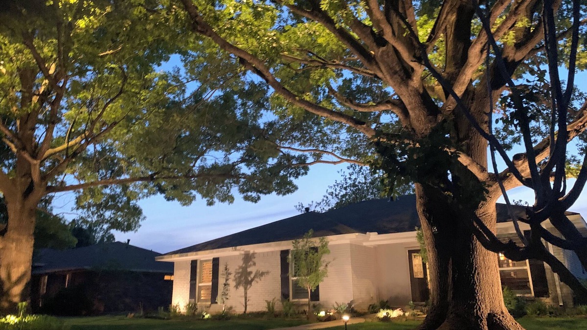 Allen House | Charming Classy & Elegant 2-bedroom home with fitness room! Sleeps 4