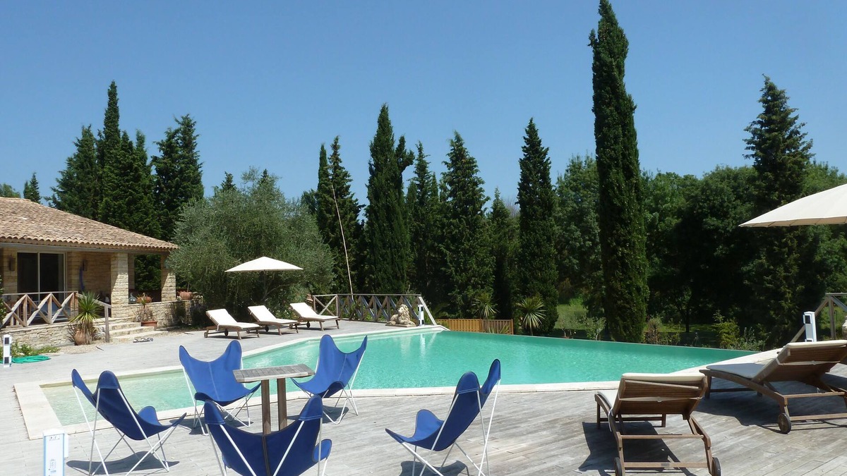Chateauneuf-Grasse Villa | Charming cocoon for 4p in nature, space, infinity pool