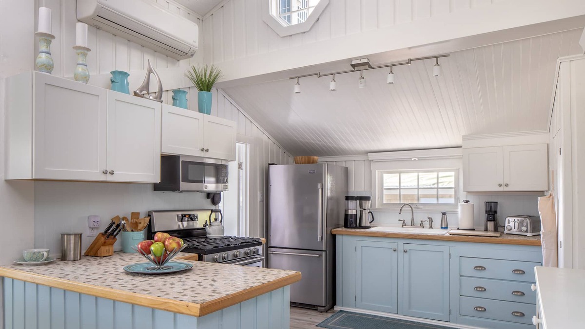 Mattapoisett Center Cottage | Charming Coastal Cottage - 1 Min. walk to the Beach!
