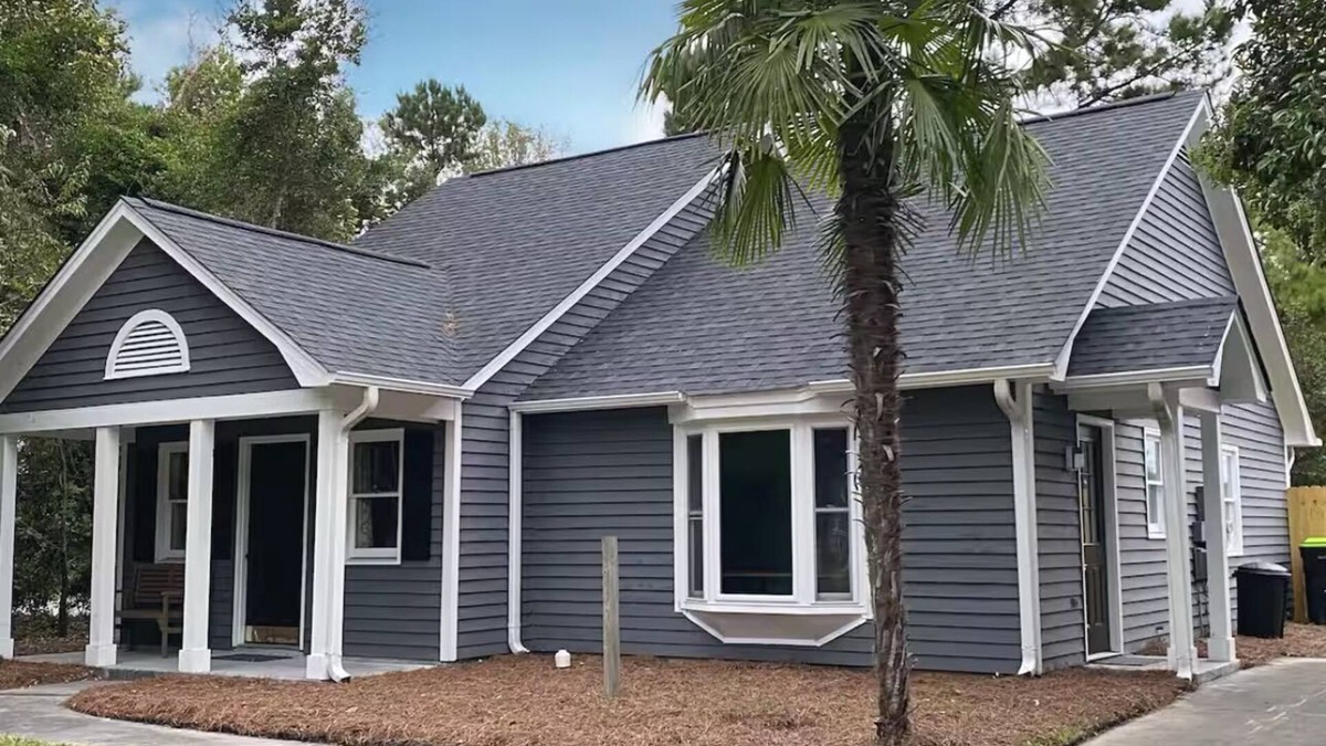 Kings Grant House | Charming Coastal Cottage Near Beach & Downtown