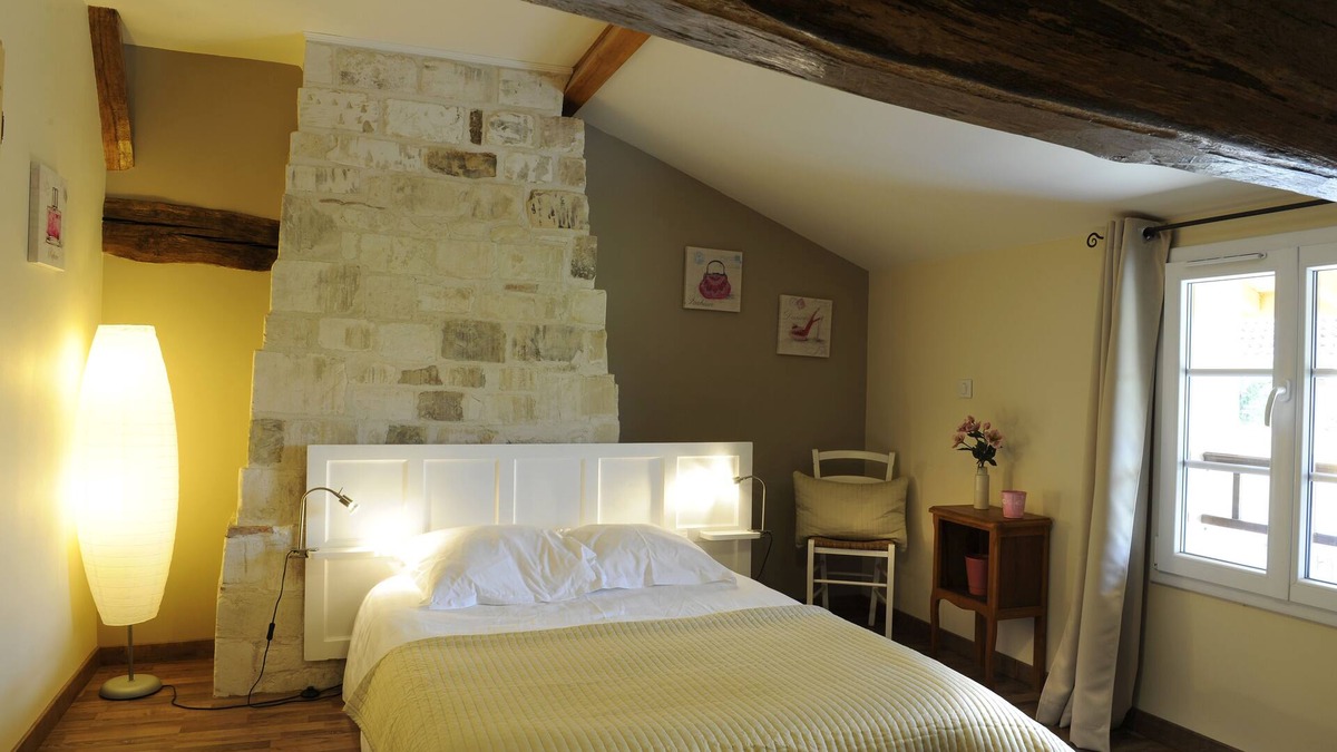 Rosnay-l'Hopital House | Charming, cocooning 4-person gîte with private terrace