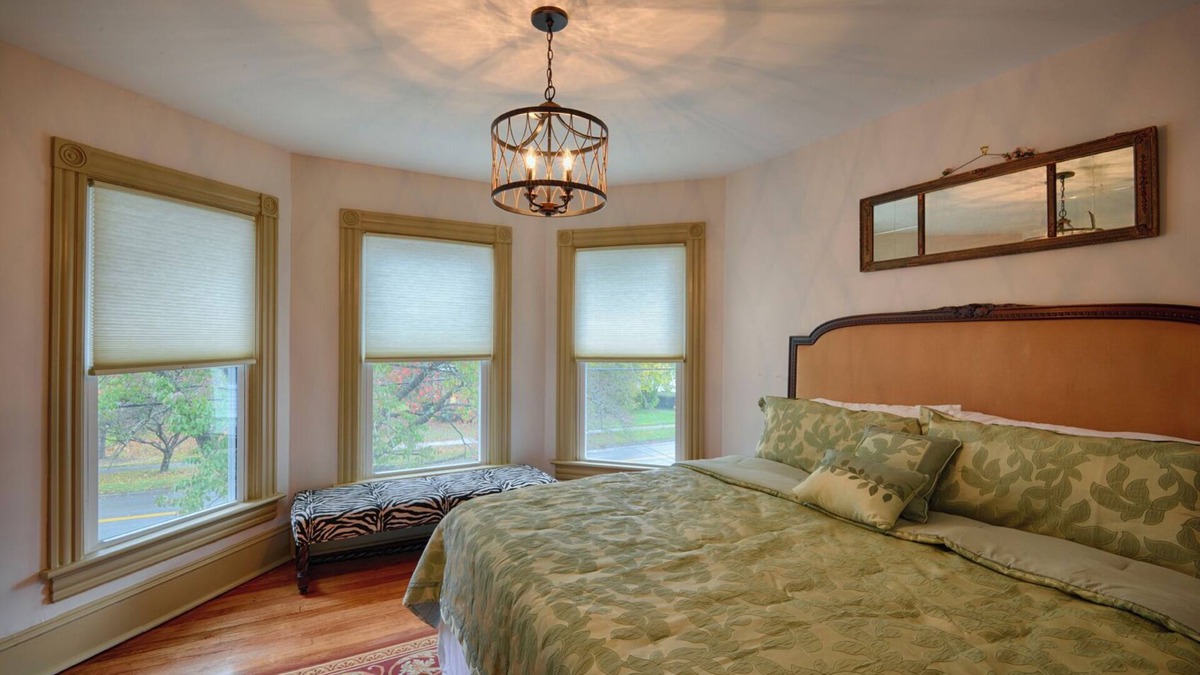 New Berlin Hotel | Charming Colonial 8-Bedroom Home with Modern Comforts in Historic New Berlin