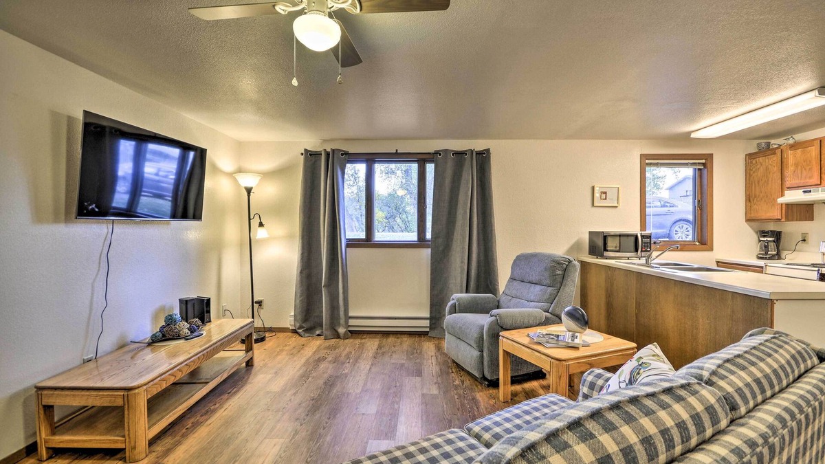 Columbus Apartment | Charming Columbus Apt Along Yellowstone River