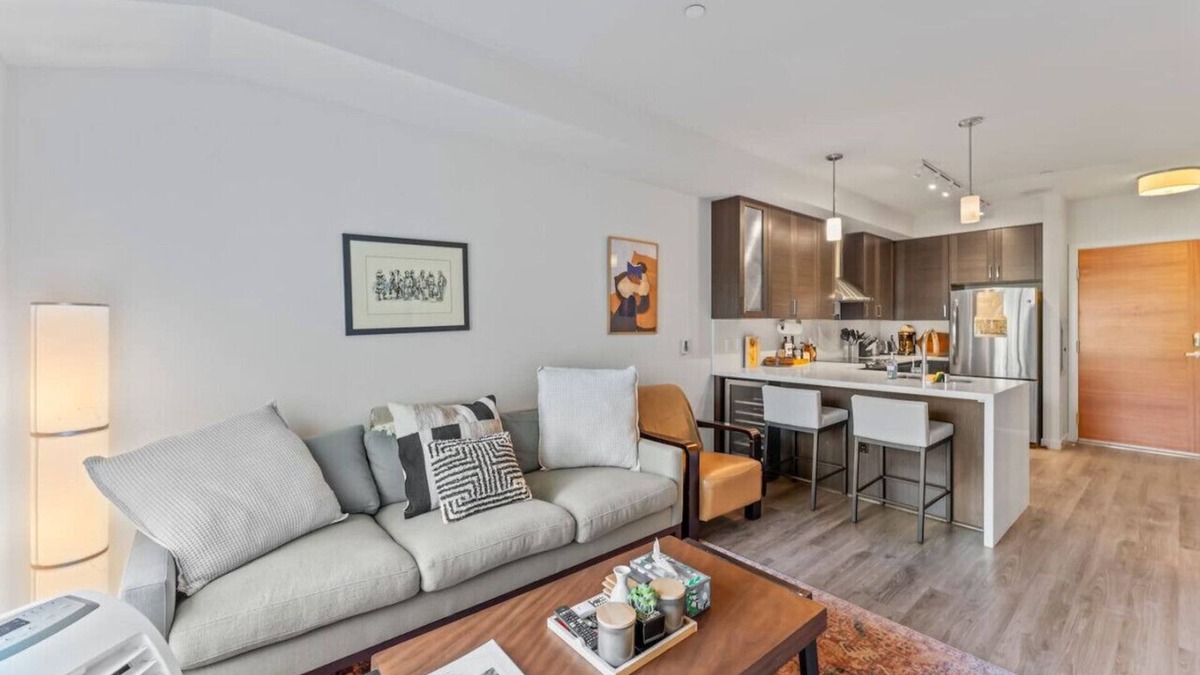 Old Ballard Condo | Charming Condo in Ballard