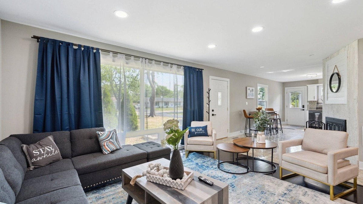 Glenview House | Charming Contemporary Family Home by RedAwning