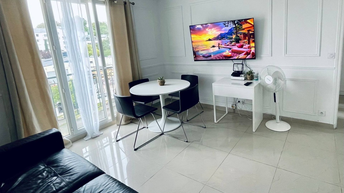 Boissy-Saint-Leger Apartment | ✨ Charming, cosy and bright apartment 800 m from RER An in Boissy-Saint-Léger ✨